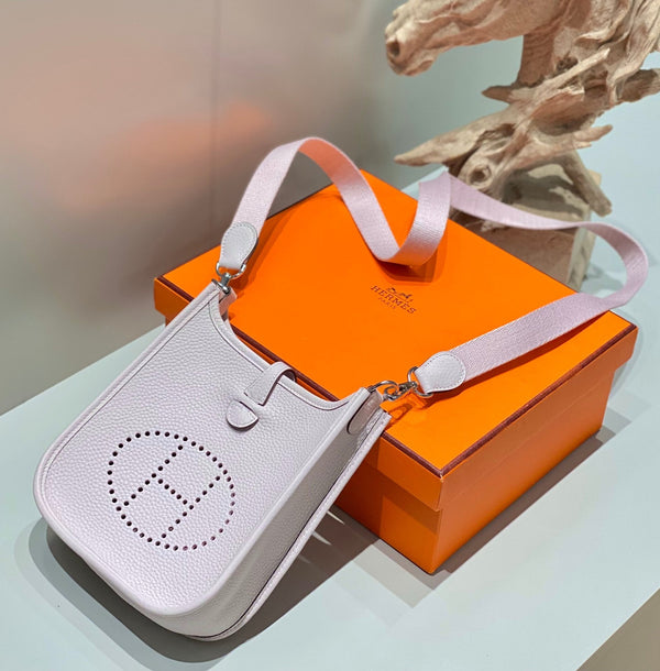 Mini Evelyne 18cm Light Pink Togo Shw