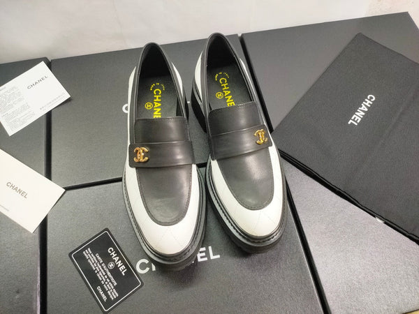 CC Moccasins 45mm White Mix Black Lambskin