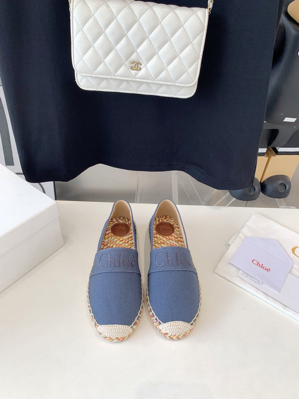 CHLOÉ LOAFER SHOES IN PIGEON BLUE DENIM AND WOVEN RAFFIA