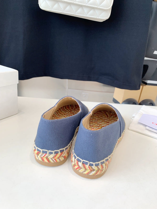 CHLOÉ LOAFER SHOES IN PIGEON BLUE DENIM AND WOVEN RAFFIA