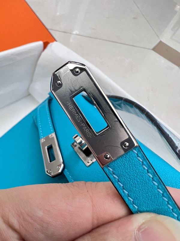 HM KELLY POCHETTE 22CM CERULEAN SWIFT SILVER HARDWARE