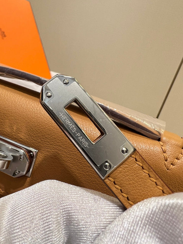 HM KELLY POCHETTE 22CM BROWN SWIFT SILVER HARDWARE