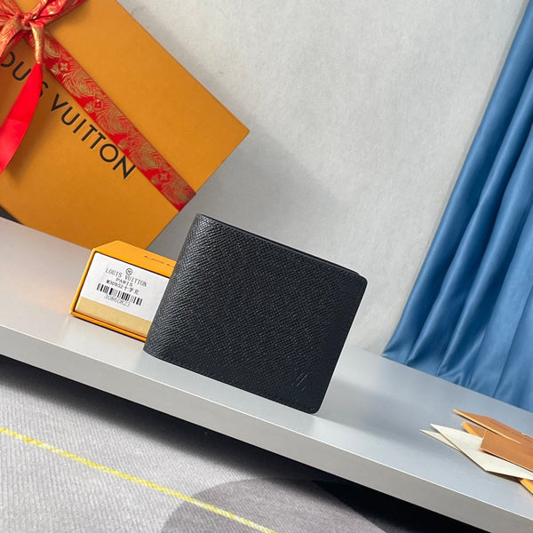 LV Enveloppe Carte De Visite Card Holder Black Epi Leather 221502