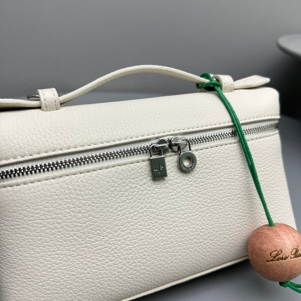 Borsa in pelle di mucca bianca Extra Pocket L19