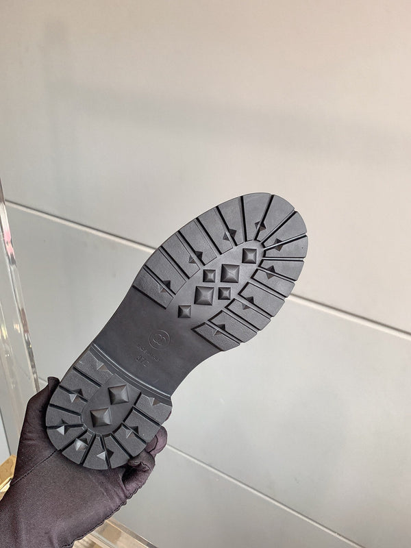 CC Cap Toe Ankle Boots Black White Cowhide 464572