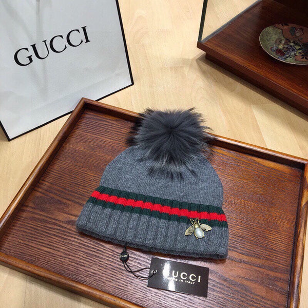 SET SCIARPA E CAPPELLO IN LANA E CASHMERE GRIGIO SQUALO 945024