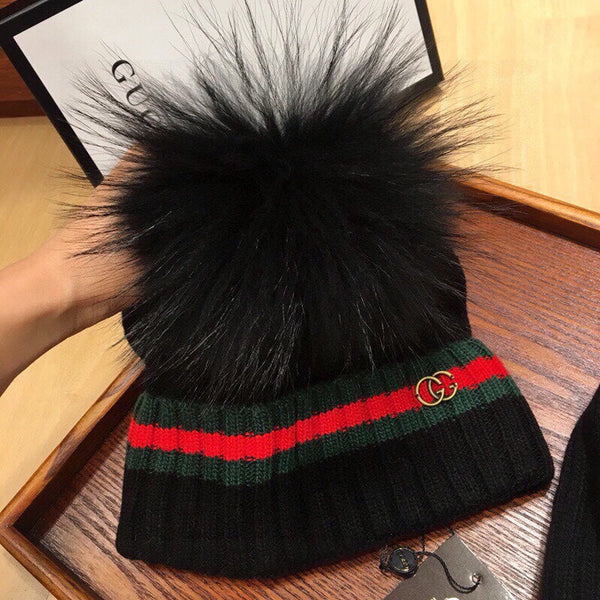 SET SCIARPA E CAPPELLO IN LANA E CASHMERE NERO 945027