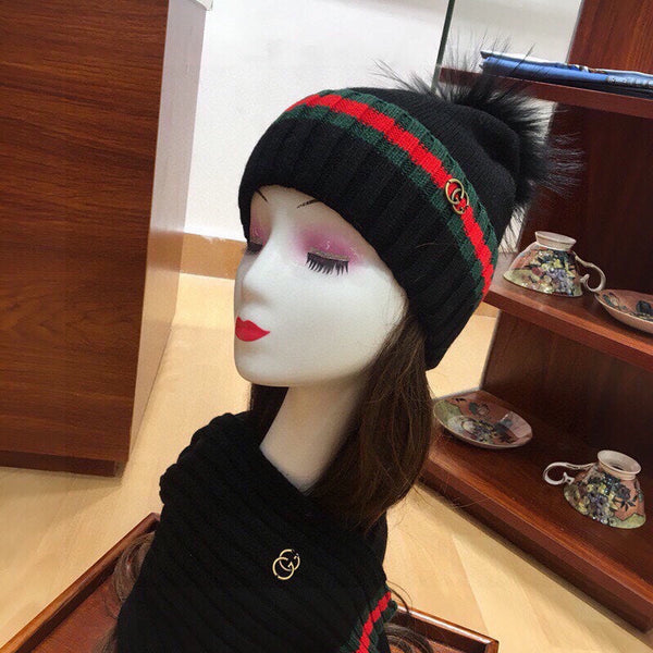 SET SCIARPA E CAPPELLO IN LANA E CASHMERE NERO 945027