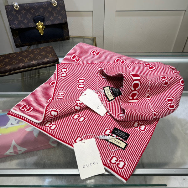 SET SCIARPA E CAPPELLO IN PUNCH PINK MIX BIANCO LANA E CASHMERE 946332