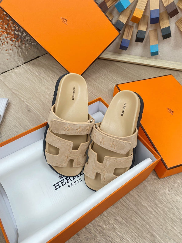 chypre sandal beige suede calfskin white thread embroidered