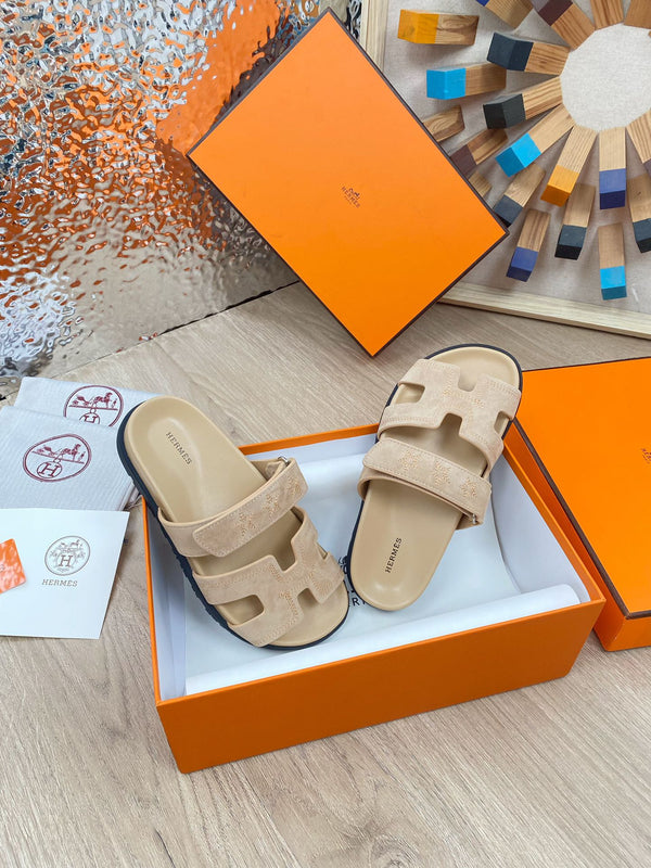 chypre sandal beige suede calfskin white thread embroidered