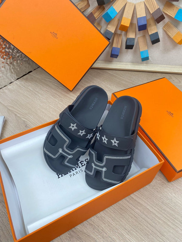 chypre sandal black calfskin white thread embroidered