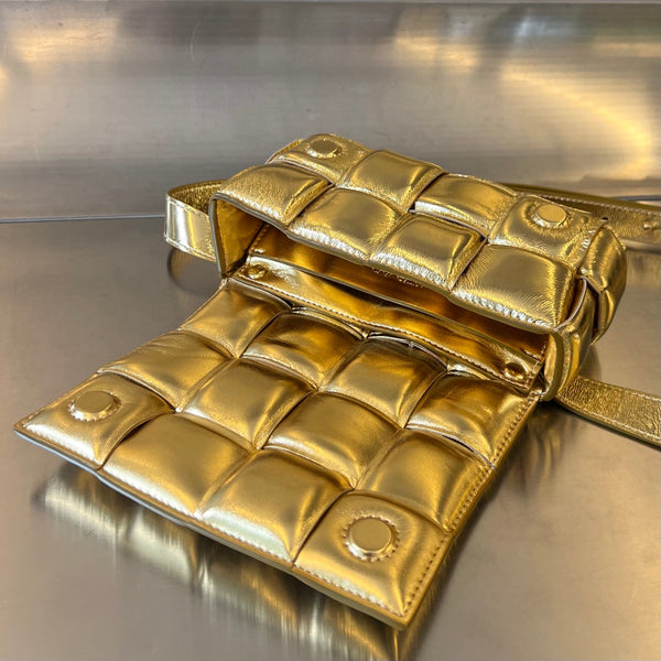 MINI CASSETTA 18 IN PELLE DORATA