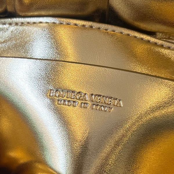 MINI CASSETTA 18 IN PELLE DORATA