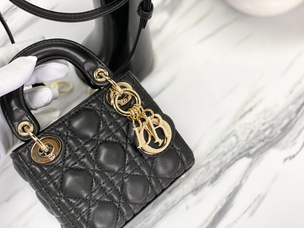 BORSA MICRO LADY 12 IN PELLE DI AGNELLO NERA