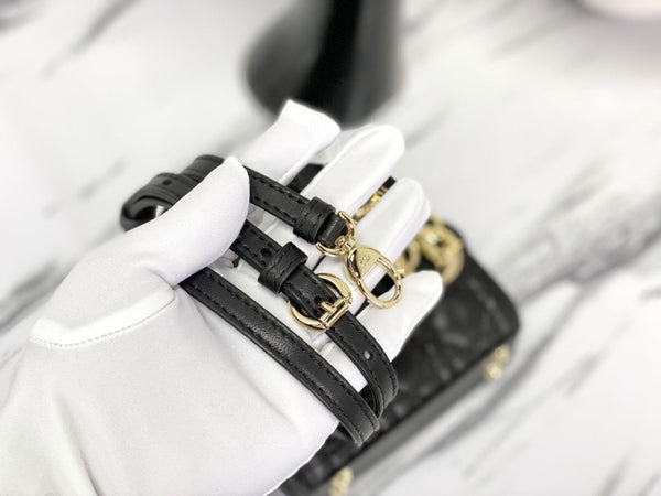 BORSA MICRO LADY 12 IN PELLE DI AGNELLO NERA