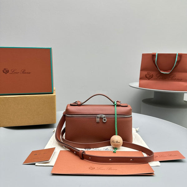 Borsa in pelle di mucca marrone Extra Pocket L19