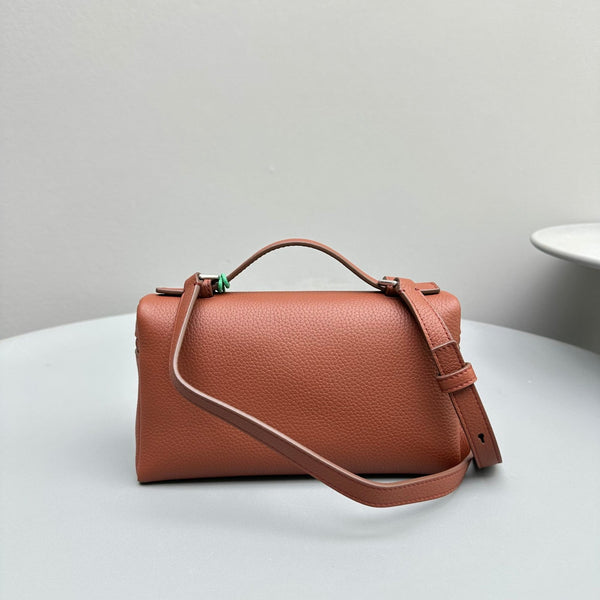 Borsa in pelle di mucca marrone Extra Pocket L19