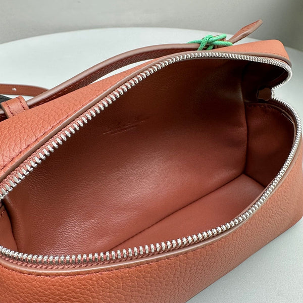 Borsa in pelle di mucca marrone Extra Pocket L19