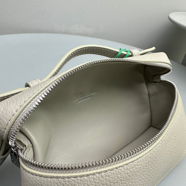 Borsa in pelle di mucca bianca Whisper Extra Pocket L19