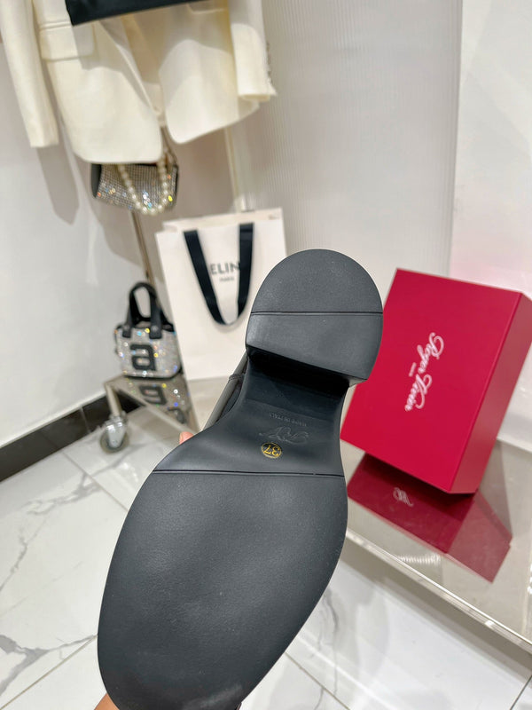 Viv Short Diamond Boots Black Cowhide 365202