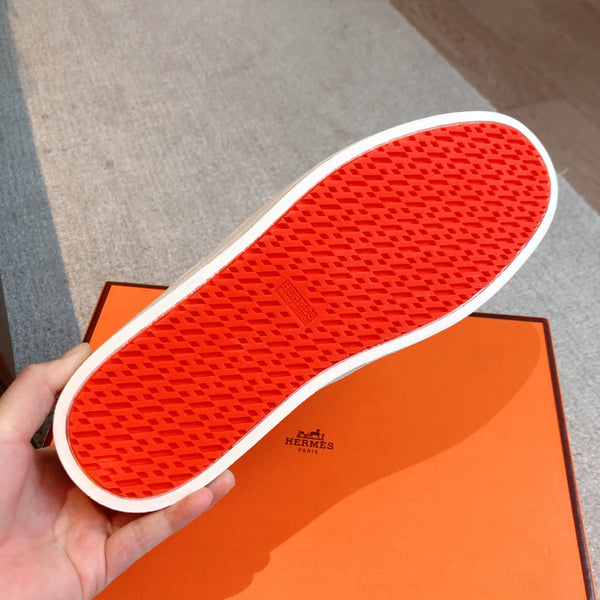 SNEAKER HM BOOMERANG IN PELLE DI VITELLO NERA E BIANCA