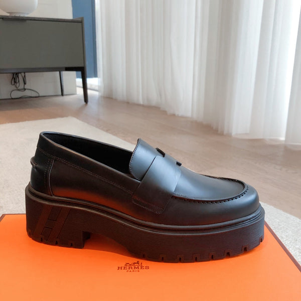 HM HITCH LOAFER BLACK CALFSKIN