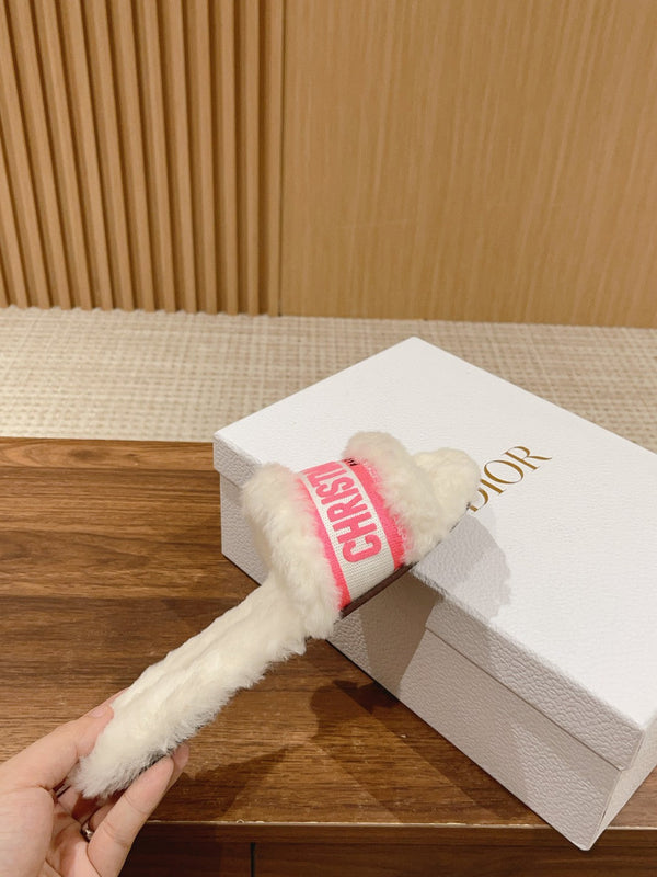 CD Dway Slide White Pink Fleece Lining And Canvas Fabric