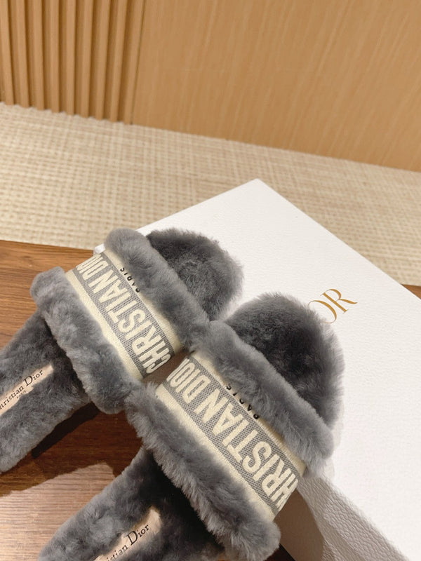 CD Dway Slide Grey Fleece Lining And Canvas Fabric