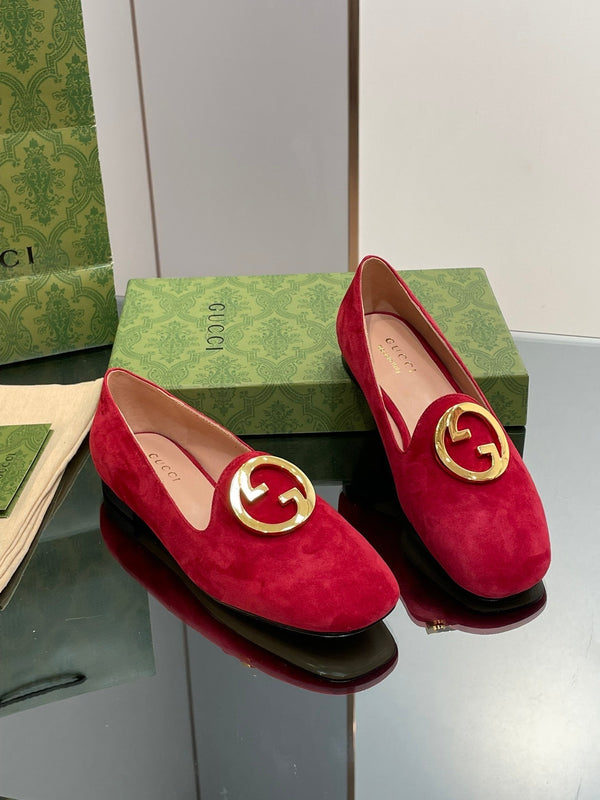 BLONDIE LOGO-PLAQUE LOAFERS IN CRIMSON RED SUEDE