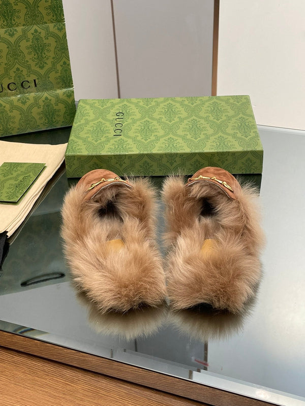 MULE CON MORSETTO IN CAMOSCIO MARRONE BRONZO E FODERA IN LANA DI AGNELLO