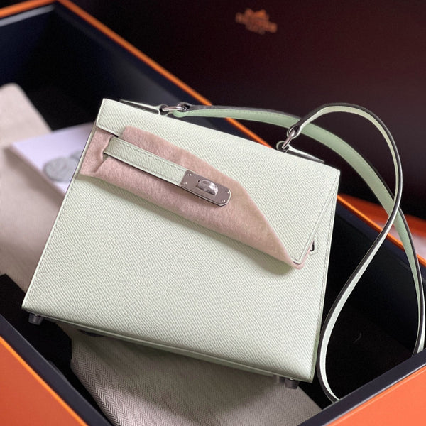 KELLY DESORDRE 20 IN PASTEL GREEN EPSOM LEATHER WITH SILVER HARDWARE