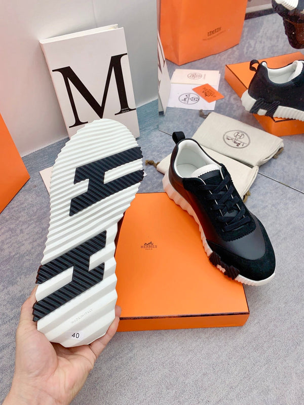 Sneaker HM Bouncing in pelle di agnello nera 106423