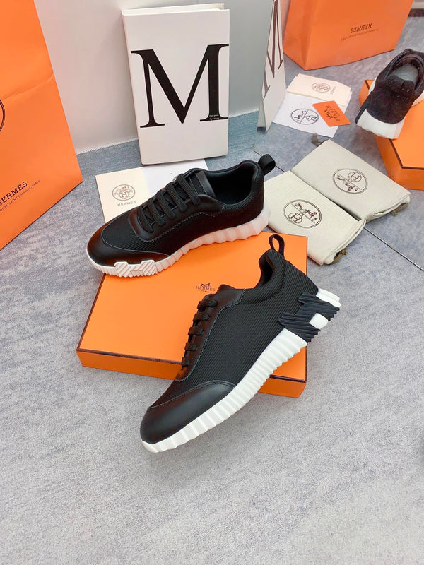 HM Bouncing Sneaker In Black Mesh Fabric 106451