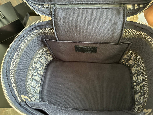 diortravel vanity 25 black beige oblique embroidery