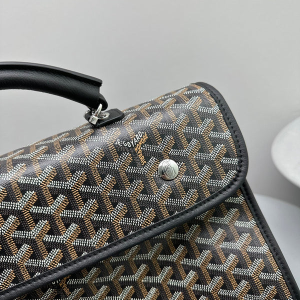 LEGER BACKPACK 37 IN BLACK GOYARDINE CANVAS WITH CALFSKIN TRIM