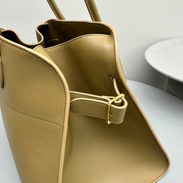 The Row Margaux 15 38cm Tote Bag In Smooth Calfskin