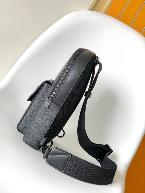 LV Pilot Crossbody Bag 30cm Black Cowhide 241193