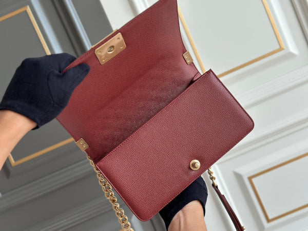 boy medium 25 wine quilted caviar aged ghw