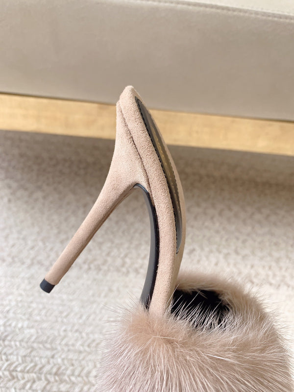 LA 16 HEELED MULES IN BEIGE RABBIT FUR AND SMOOTH LAMBSKIN