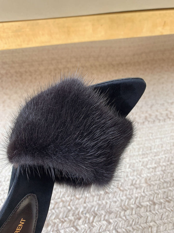 LA 16 HEELED MULES IN BLACK RABBIT FUR AND SMOOTH LAMBSKIN