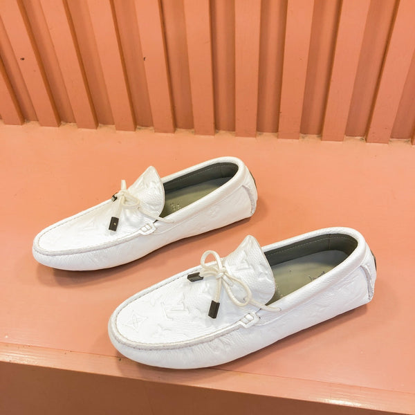 LV LOAFER IN WHITE EMBOSSED CALFSKIN