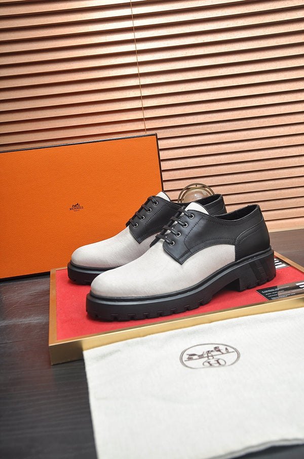 HM DANIEL TRAMPING SHOE BLACK AND CREAM BREATHABLE FABRIC