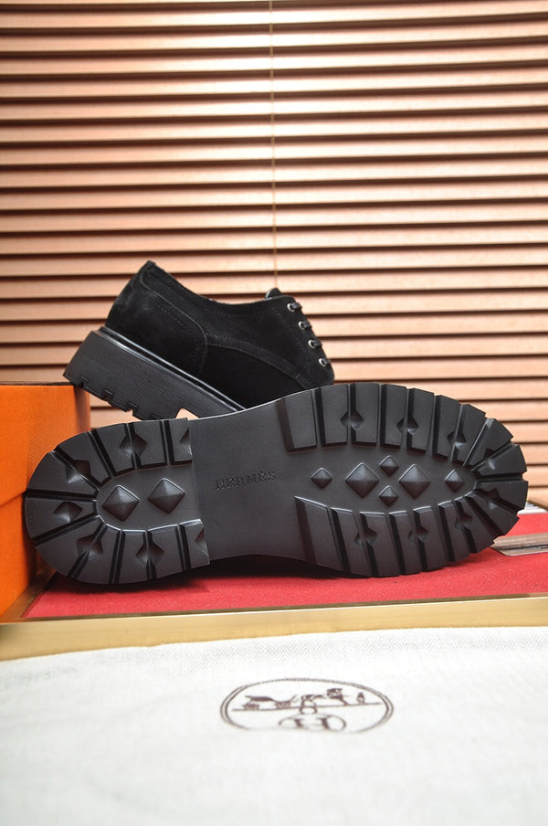 HM DANIEL TRAMPING SHOE BLACK SUEDE