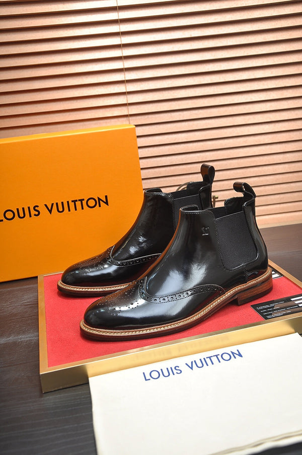 LV CHELSEA ANKLE BOOT IN BLACK CALFSKIN