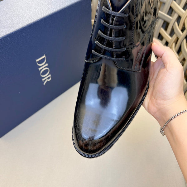 CD HOMME STIVALETTO ALLACCIATO IN PELLE DI VITELLO NERO LUCIDO