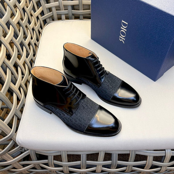 CD HOMME STIVALETTO CON LACCI IN PELLE DI VITELLO NERO