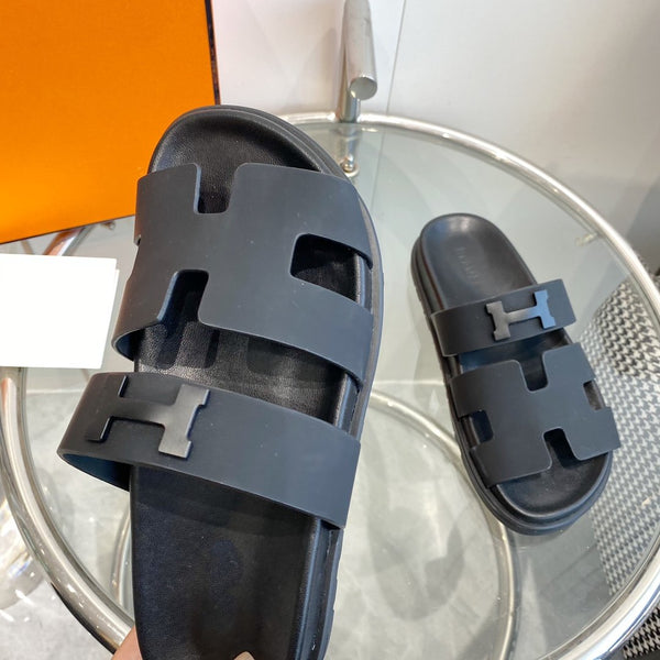 Sandalo Cyprus in pelle nera