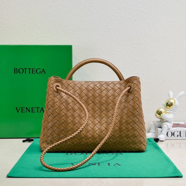 bv medium andiamo 32 brown lambskin