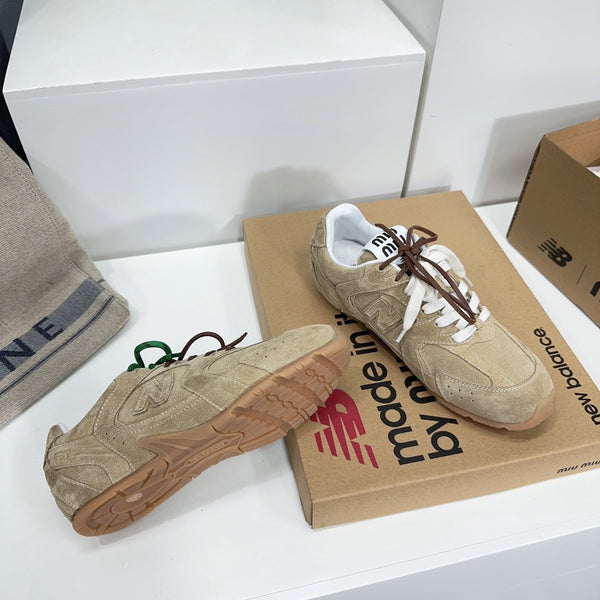 Sneaker Miu Balance 530 SL in pelle scamosciata